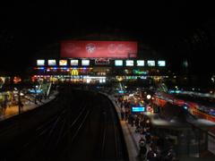 Der Hauptbahnhof in Hamburg bei Nacht